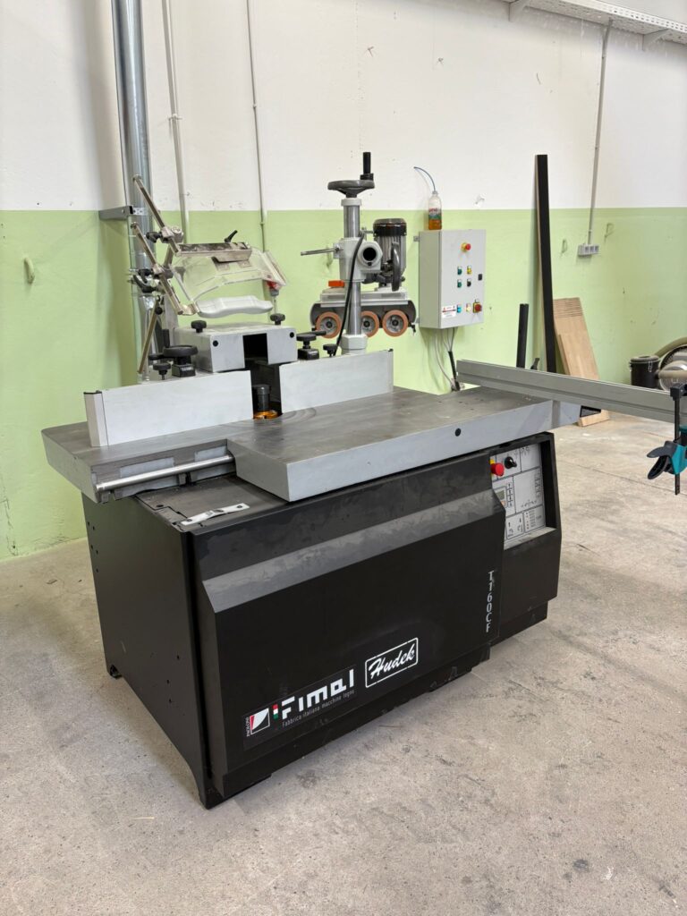 Milling Machine (Router)​